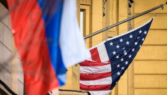 Rusia nuk i uron SHBA-ve ditën e Pavarësisë