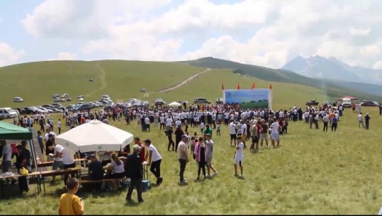 Bushtrica feston ‘Ditën e Bjeshkëve’ në parkun e Korabit, destinacion tërheqës për turistët