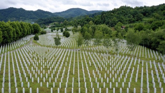 27 vjet nga masakra e Srebrenicës, Osmani: Duhet të jemi të bashkuar kundër përpjekjeve që mohojnë këto mizori