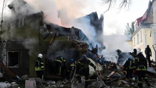 Sulm me raketa ruse në jug të Ukrainës, dëmtohen 2 spitale