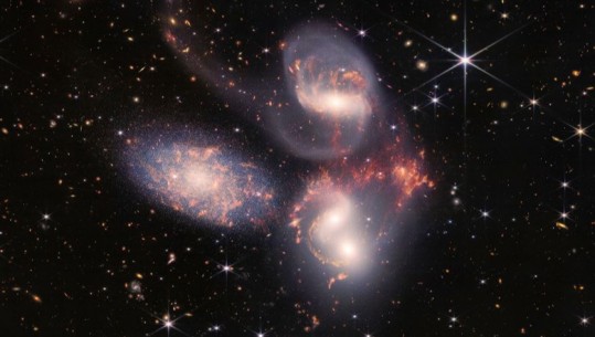 NASA publikon imazhet e para të realizuara nga teleskopi hapësinor James Webb
