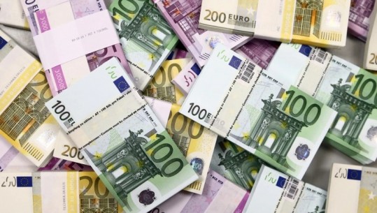 Bashkimi Evropian pranon zyrtarisht Kroacinë në eurozonë