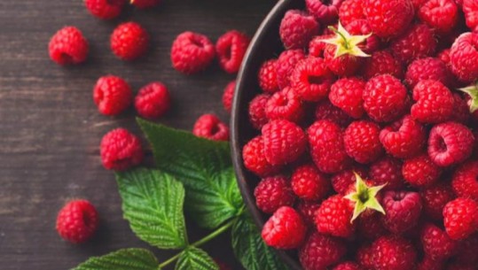 5 frutat me pak kalori që duhet të jenë pjesë e pandashme e dietës suaj në Verë