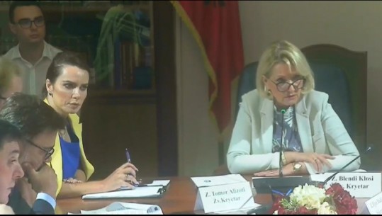 Debate në Komisionin e Jashtëm, Alibeaj: Duhet të dënojmë gjenocidin në Kosovë! Kodheli: Katër rezoluta janë firmosur nga PS