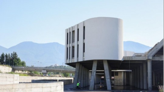Veliaj inspekton Terminalin Lindor të Tiranës: Kemi vendosur standardin e një stacioni modern udhëtarësh! Së shpejti nis puna për terminalin verior