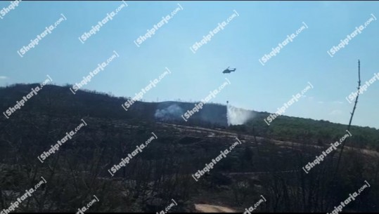 Zjarri në Zgërdhesh të Fushë Krujës, ndërhyn helikopteri për shuarjen e flakëve (VIDEO)