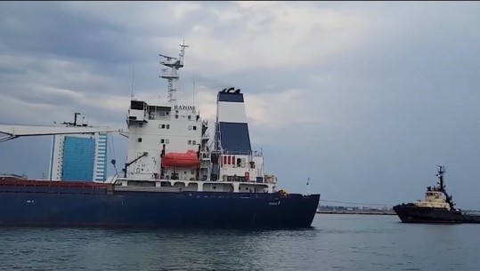 Lufta në Ukrainë/ Niset anija e parë ukrainase e ngarkuar me grurë nga Odessa