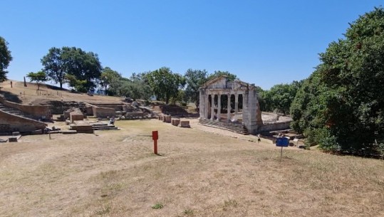 Arkeologët francezë gërmime të reja në Apoloni, në gjurmët e hershme të qytetit ilir! Dimo: Kanë nxjerrë në pah gjurmët e një tempulli