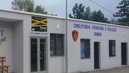 Dhunoi fizikisht motrën, arrestohet 30-vjeçari në Dibër, kundërshtoi dhe punonjësit e Policisë gjatë shoqërimit