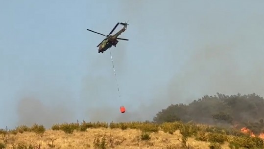 Mirditë, zjarr i madh në fshatin Bukmirë, ndërhyn helikopteri për shuarjen e flakëve