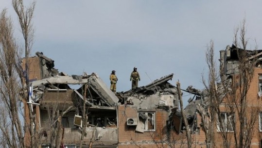 Luftime të ashpra në periferi të Donjeck-ut, zyrtarët ukrainas: Nuk e kemi humbur ende kontrollin