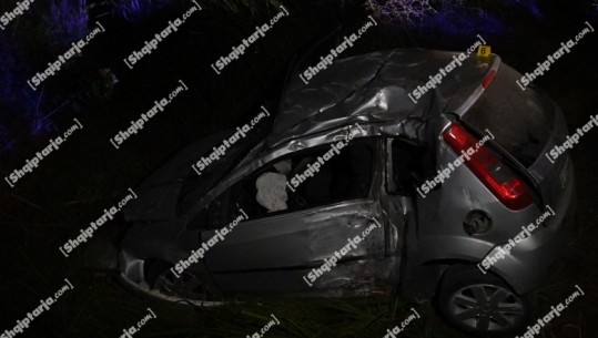 Dy aksidente në Divjakë, mjeti me shpejtësi skëterrë del nga rruga dhe bie në kanal, plagoset shoferi 20-vjeçar! Makina përplas motoçikletën, një i plagosur rëndë (VIDEO)