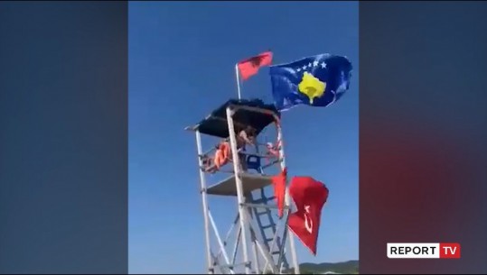 Hoqi flamurin turk nga kulla e rojës në Durrës dhe e holli në det, arrestohet 48-vjeçari