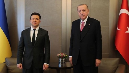 Erdogan mbërrin në Ukrainë, pas takimit me Zelenskyn pritet samiti me kreun e OKB-së për luftën