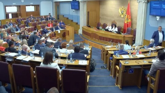 Pas propozimit të Abazoviçit, Fronti Demokratik mbështet rikonstruktimin e Qeverisë së Malit të Zi