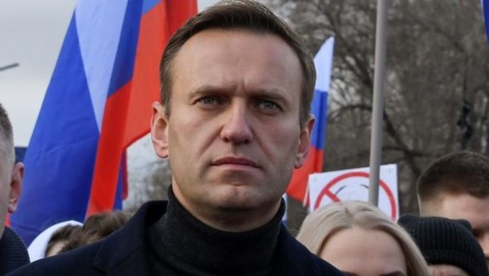 2 vite pas helmimit të rëndë, Komisioni Evropian bën thirrje për lirimin e Navalnyt