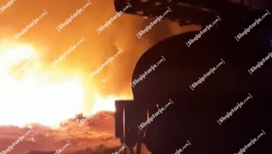 Zjarr në 'Ish Fushën e Druve' në Vlorë (VIDEO)