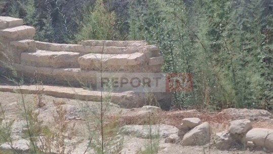 Zbulohet objekti 2400-vjeçar në Durrës, Report Tv sjell pamjet ekskluzive! Emri i arkeologut mbahet i fshehtë