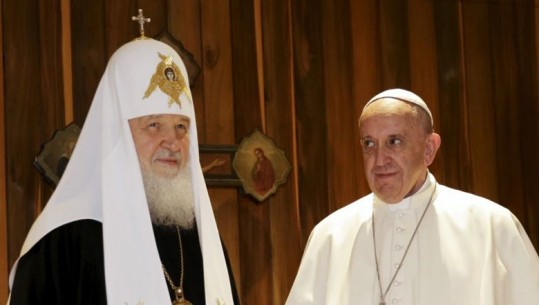 Patriarku rus Kirill anulon takimin e planifikuar me Papa Françeskun, mes tensioneve të shtuara Rusi-Ukrainë