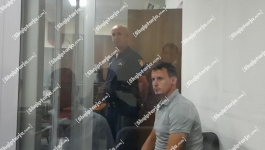 Vrau vëllanë dhe kunatën në Tiranë, lihet në burg Arsen Muskurti! Avokati: Merrte mjekime për shëndetin mendor, armën e kishte me leje