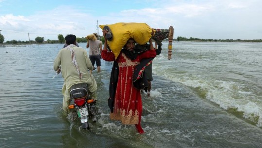 Përmbytjet në Pakistan, OBSH: Situata pritet të përkeqësohet