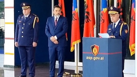 Ceremonia për emërimin e kreut të Policisë së Shtetit, Rrumbullaku: Betohem për të mbajtur me nder Flamurin! Drejtori i ri radhit prioritetet