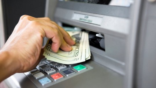 Tentoi të vidhte bankomatin e një banke në Kurbin, arrestohet 41-vjeçari