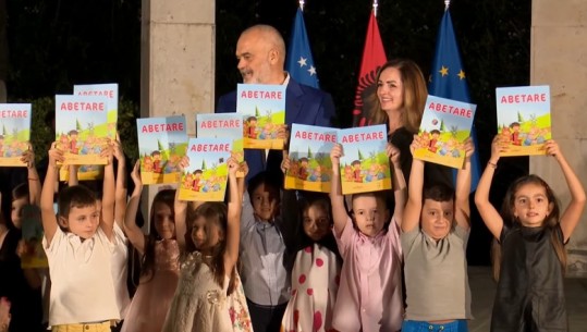 Abetarja e përbashkët Shqipëri-Kosovë, Rama: Sfidë që u realizua në kohë! Ministrja e Arsimit: Fillimi i një faze për forcimin e Gjuhës Shqipe