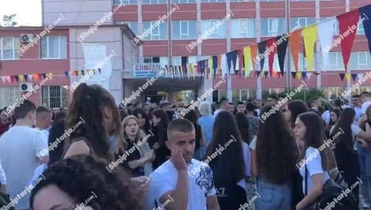 12 gjimnaze dhe shkolla 9-vjecare në rindërtim në Durrës, problem mësimi me turne