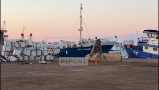Ndalohet në Portin e Durrësit anija që vinte nga Libia, kontrolle pasi dyshohet për naftë kontrabandë