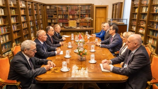 Presidenti Begaj takon në Slloveni Presidentin e Maqedonisë së Veriut, Pendarovski: Intensifikim të marrëdhënieve