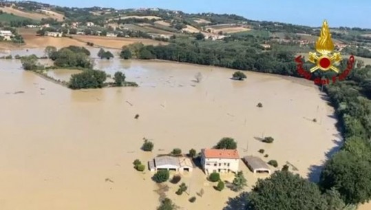 Marche në Itali shndërrohet në ‘det’ nga përmbytjet, peshkopi: Nuk mësuam asgjë nga hera e fundit e ngjashme në 2014-n 
