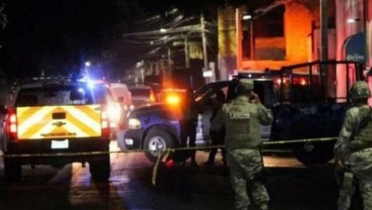 10 të vrarë nga një sulm me armë në një bar në Meksikë! Autorët arratisen, policia në kërkim (VIDEO)