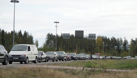 Pas thirrjes së Putin-it për mobilizim ushtarak, Finlanda kufizon kalimet kufitare nga Rusia