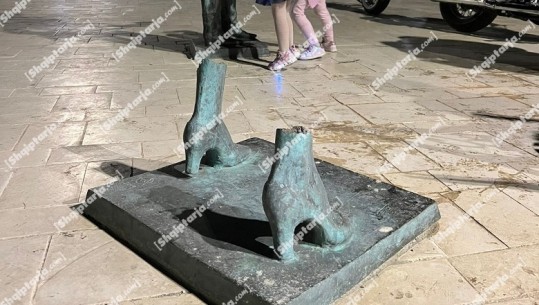 Shkulet statuja e Tina Turner në shëtitoren ‘Taulantia’ në Durrës, i lënë vetëm këpucët (FOTO)