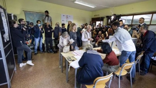 Zgjedhjet në Itali, Giorgia Meloni shtyn votimin për sonte! Shkak fotografët dhe gazetarët e shumtë pranë qendrës