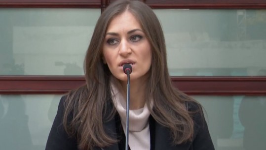 Mungesa e socialistëve në mbledhje ‘agravoi’ ministren, Bilali sqaron për debatin në Shkodër: Ishte e domosdoshme