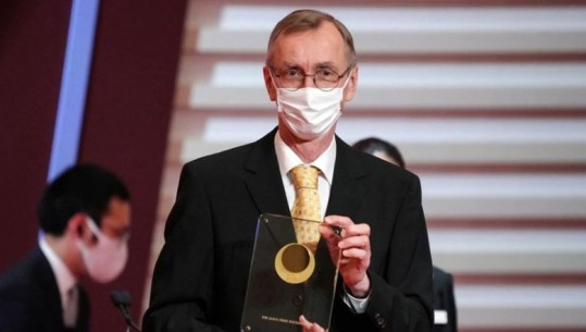 Çmimi Nobel për vitin 2022 në Mjekësi i jepet shkencëtarit suedez, Svante Pääbo