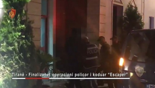 Theu arrestin e shtëpisë dhe qarkullonte me armë zjarri me vete në Tiranë, arrestohet 41-vjeçari