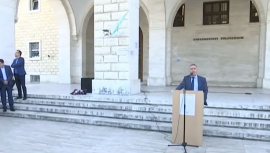 Protesta e pedagogëve, Kovaçi: Kryeministri të reflektojë, nuk mjaftohemi me lëmoshë