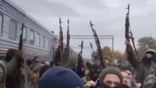 Mobilizimi ushtarak në Rusi, 500 rekrutë rus në protestë: Po na trajtojnë si kafshë