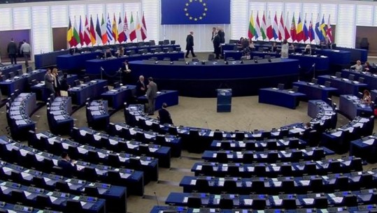 Parlamenti Evropian: BE-ja do përgatisë përgjigjen në rast të një sulmi bërthamor rus