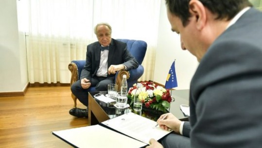 Latifi reagon pasi dha dorëheqjen si ministër i Shëndetësisë në Kosovë: Vendimi më i vështirë! Do mbetem ambasador këmbëgulës dhe nuk do të ndal së punuari 