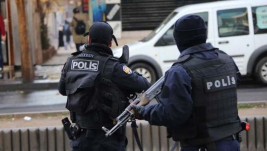 Bashkëpunim shqiptaro-turk, shkatërrohet një grup trafiku droge! Ndalohen 4 turq, një në arrest! Në kërkim 2 shqiptarë