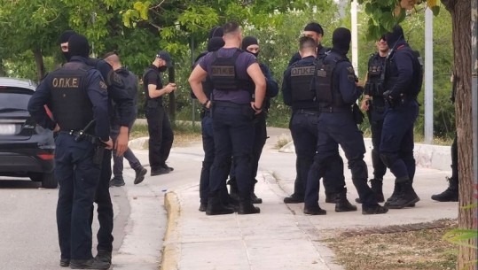 Arrestohet një tjetër pjesëtar i bandës shqiptare në Greqi, së bashku me 'Eskon' kryente grabitje të armatosura dhe trafikonte drogë