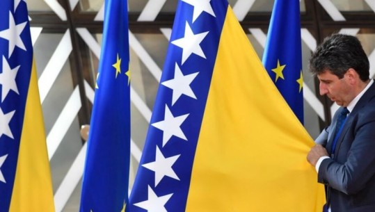 Bosnja mund të marrë me kusht statusin e kandidatit për anëtarësim në BE