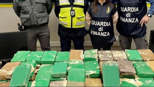 Ishte fshehur në një kontejner me banane, sekuestrohet 200 kg kokainë e pastër në portin e Livornos në Itali! Vinte nga Amerika e Jugut (FOTO+VIDEO)