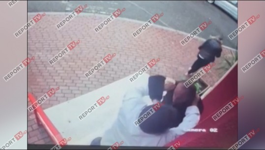 VIDEO/ Tentoi t’i vjedhë me dhunë telefonin, doktori përleshet me hajdutin në Tiranë