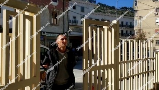 Masakroi me sende të forta 40-vjeçarin dy ditë më parë në Berat, Gjykata jep masën e sigurisë ‘arrest me burg’ për 30-vjeçarin
