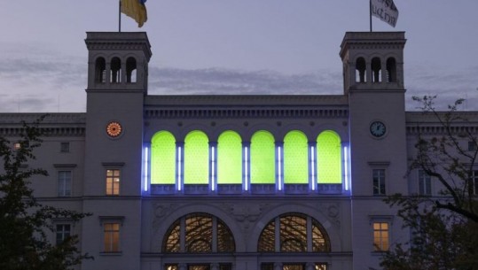 Kriza energjitike, Muzeu i Berlinit fik dritat për herë të parë që nga viti 1996